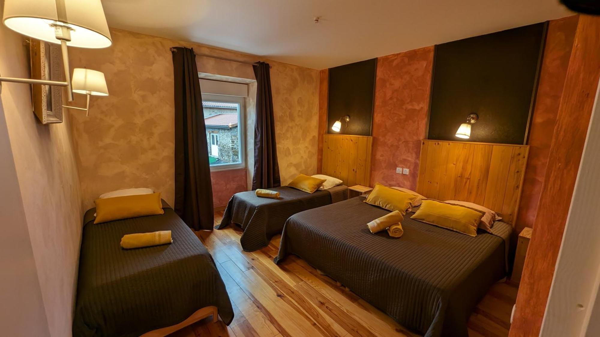 Chambres Et Tables D' Hotes Manglieu Dış mekan fotoğraf