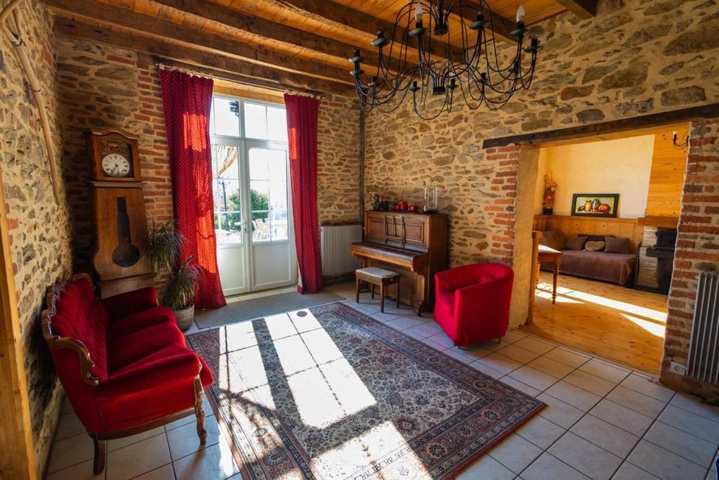 Chambres Et Tables D' Hotes Manglieu Dış mekan fotoğraf
